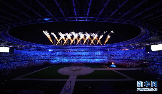 '/></p>
<p>这是闭幕式现场（8月8日摄）。</p>
<p>8月8日，第32届夏季奥林匹克运动会闭幕式在日本东京举行。</p>
<p>新华社记者 刘大伟 摄</p>
<p><img src=